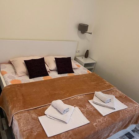 Pansion Smoljan Hotel เมจูโกเรีย ภายนอก รูปภาพ